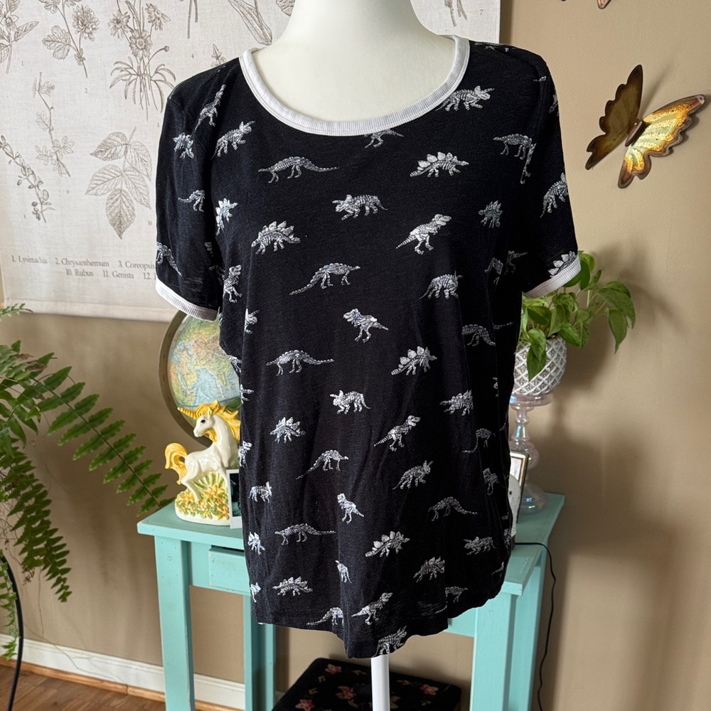 Torrid Dinosaur Skeleton Print Black Women's Top Sz 1